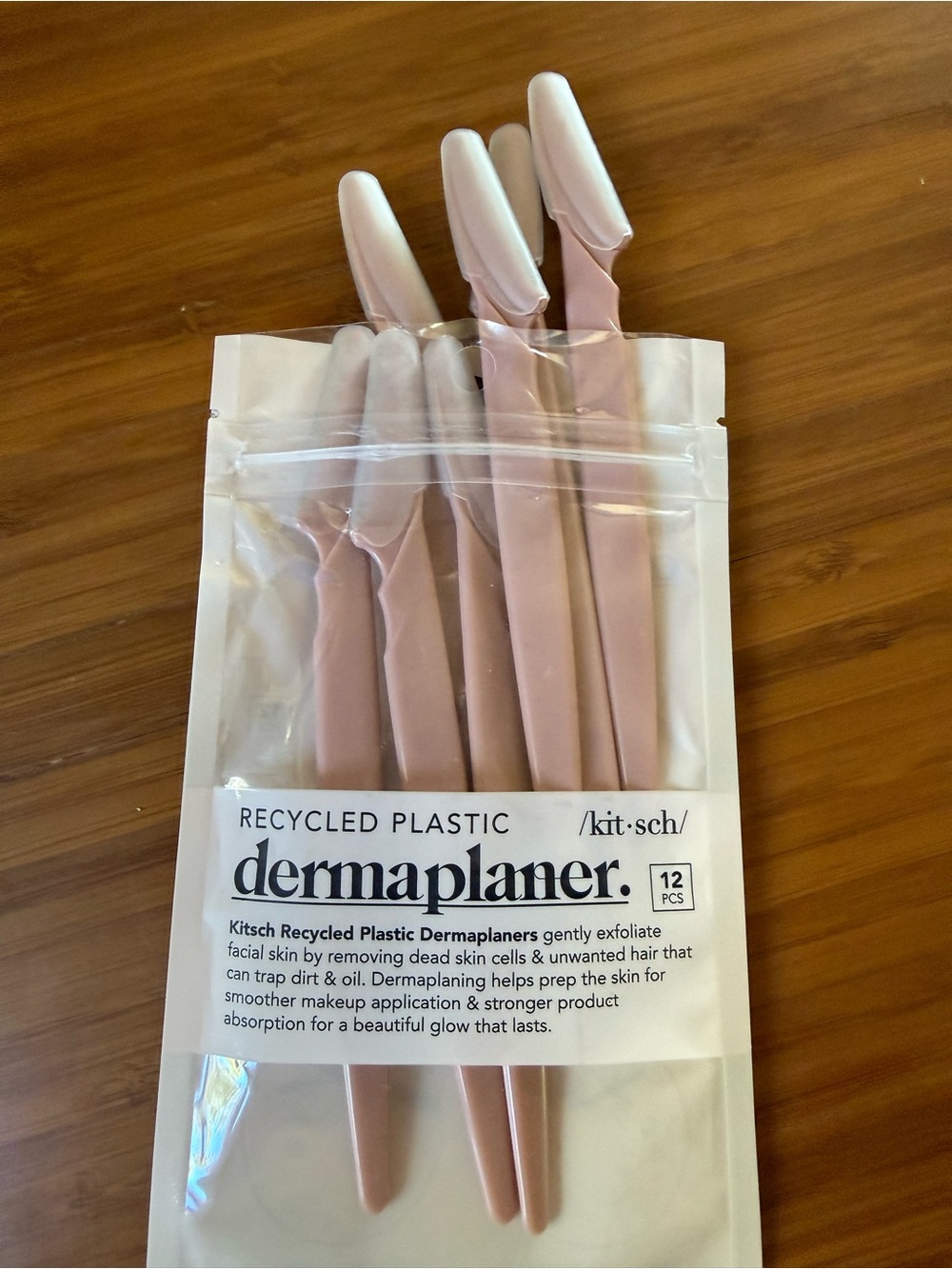 Kitsch Dermaplaner Recycled Plastic Facial Razors - Pink